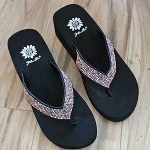 Yellow Box  Womens Flip Flops  Black / Multi Colored Rhinestons  Womens 8